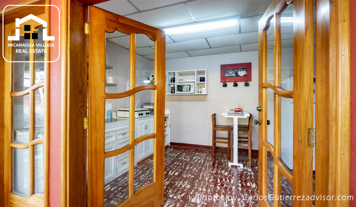 madriz-commercial-forsale-3