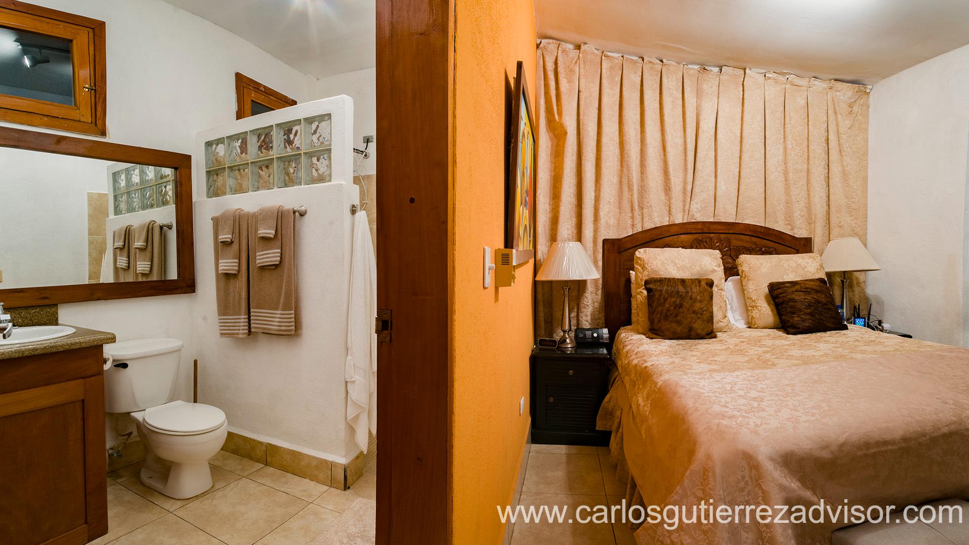 seafront-house-forsale-in-carazo-1