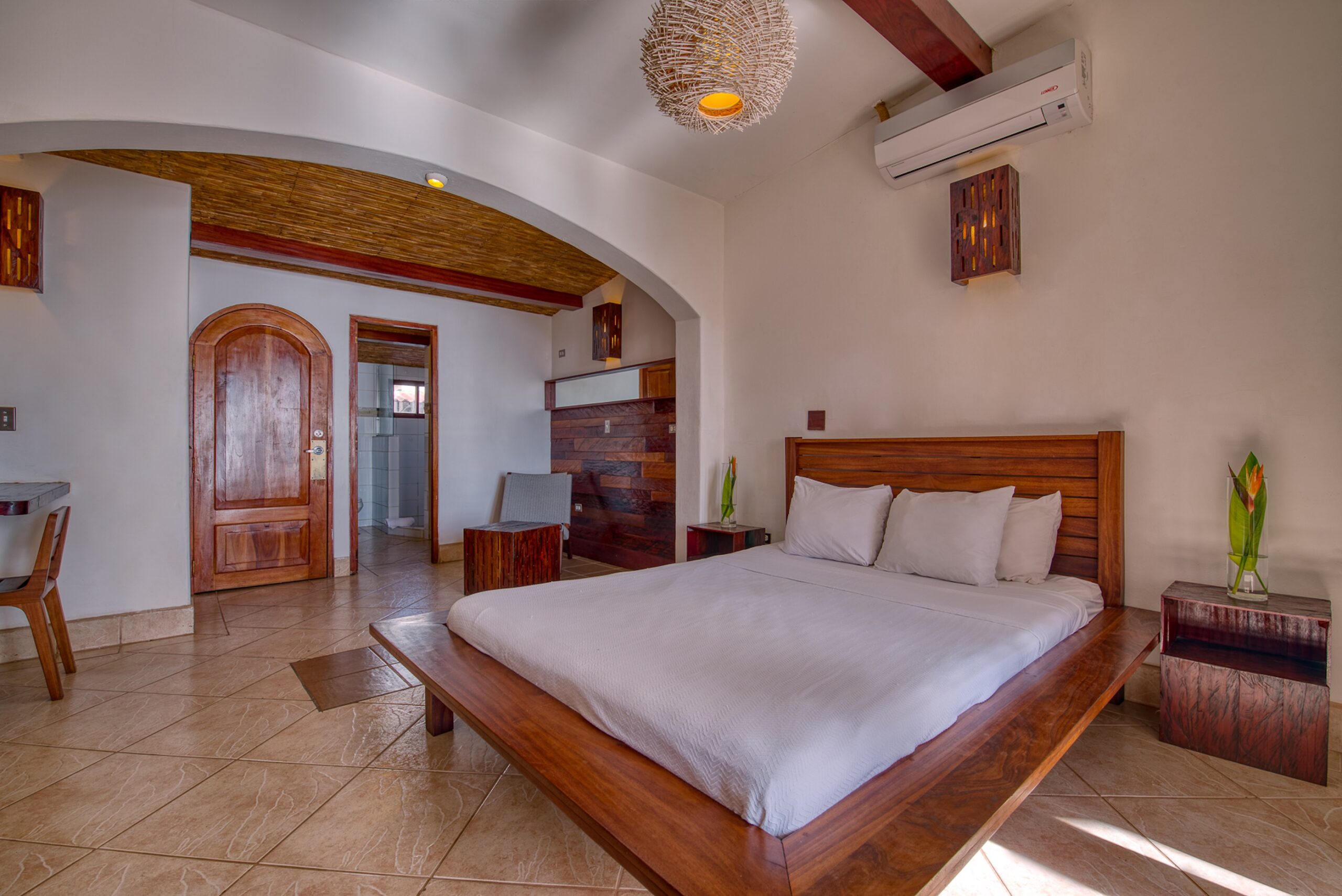 Beachfront-Hotel-Alcazar-2nd-Level-Interior