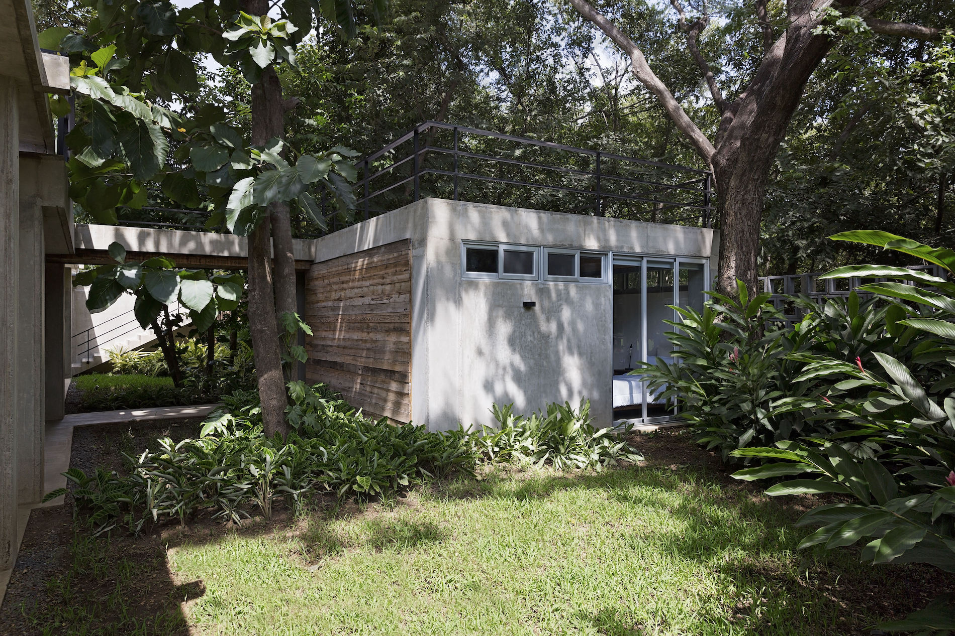 Casa-Teka-at-Hacienda-Iguana-Tola-Invest-Nicaragua-17